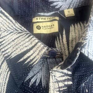 Haggar Navy and White Palm-Print Stretch Button-Down Shirt